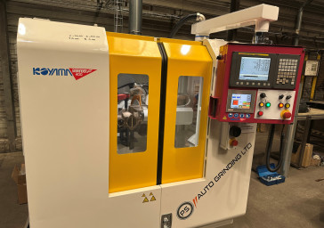 Machine automatique d'ébarbage