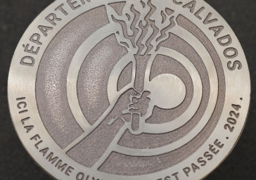 Clou Flamme Olympique de Paris 2024