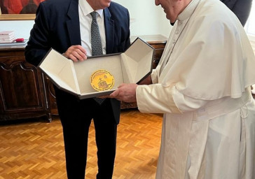 Clou du Pape : Clous de voirie en bronze