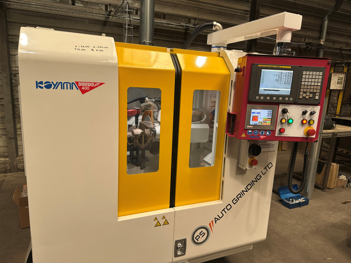 Machine automatique d'ébarbage